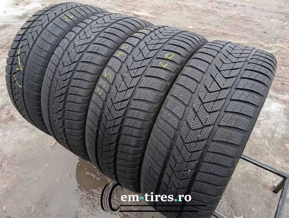 SET 4 Anvelope Iarna 225/40 R19 PIRELLI Sottozero 3 93H