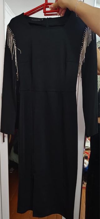 Продам платье многое другое