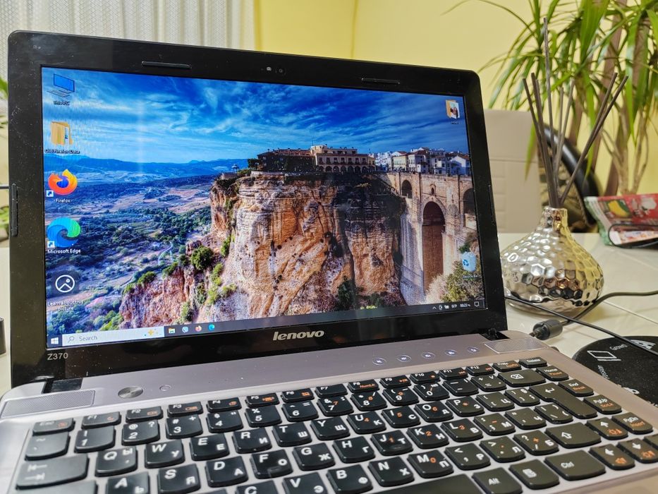 Лаптоп Lenovo ideapad z370