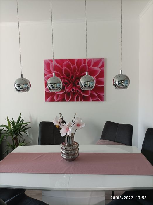 Картина абстрактно цвете