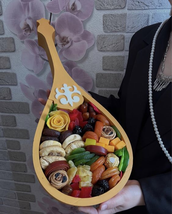 Букеты из сухофруктов