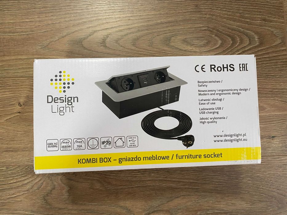 Контакт за вграждане в плот, сив с Push open капак + 2 USB ,нов