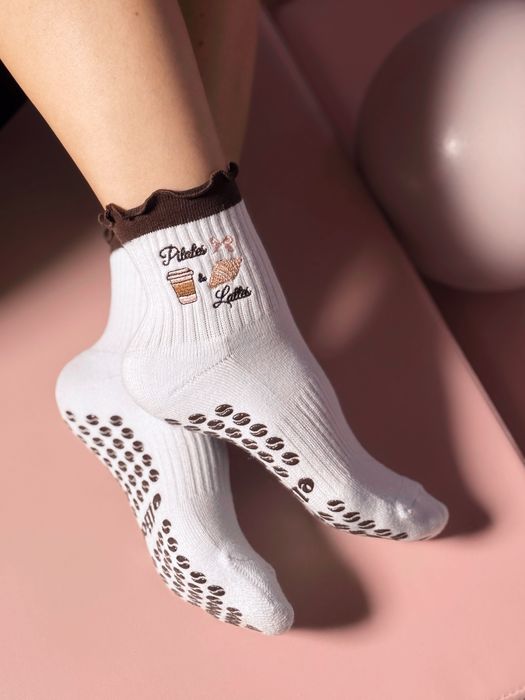 Чорапи за пилатес ELLIOSA с грип