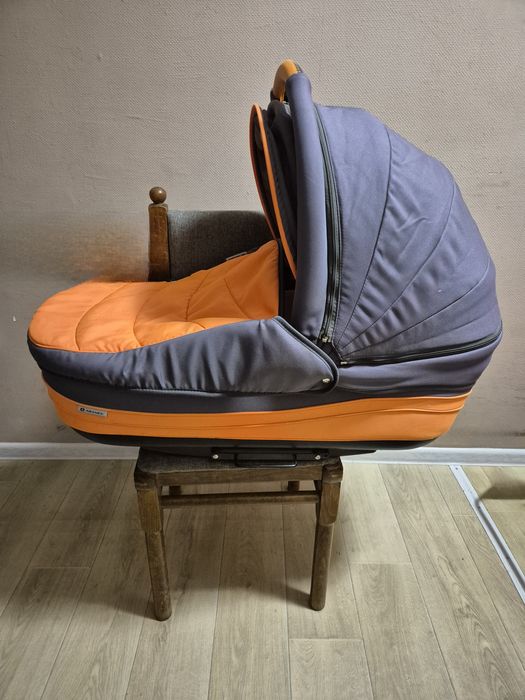 Продам коляску Adamex 3 в 1