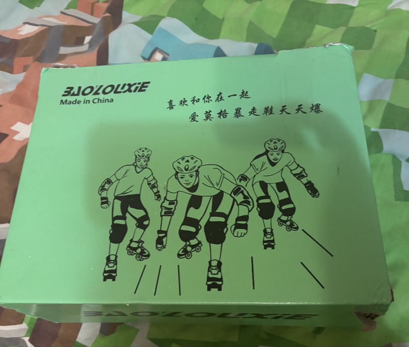 Роликовые кроссовки