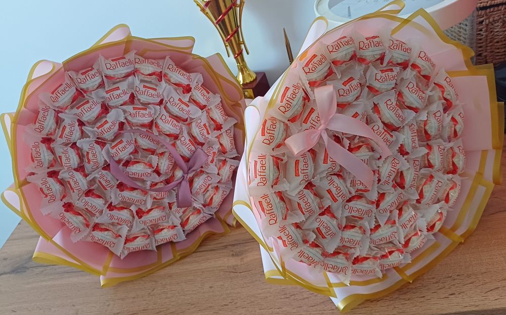 Букеты из рафаэлок