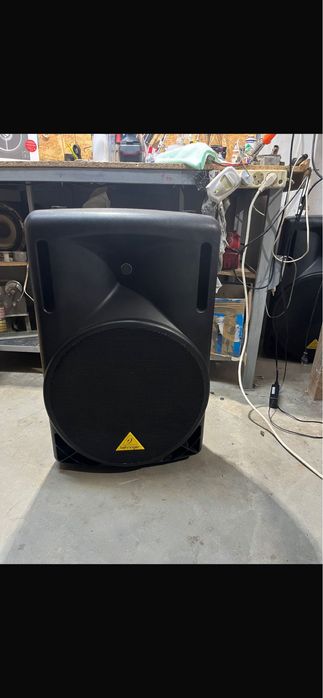 Boxe behringer B215D active