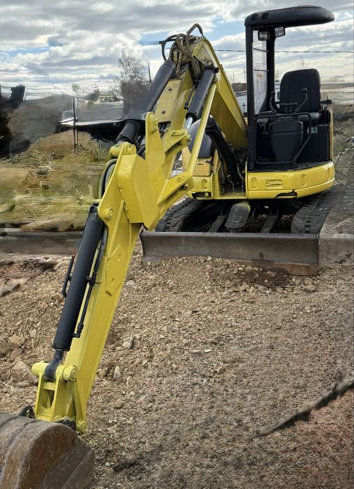 Продается мини-экскаватор Mitsubishi MM 40 SR 3