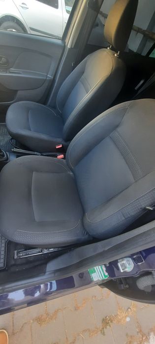 Dacia Logan 2018euro 6,km  164 mii (verificabili) navi , start stop ,buton eco.