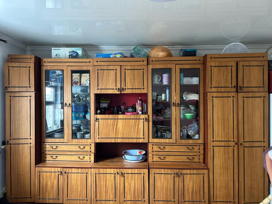 Стенка сатылады,жағдайы жақсы,