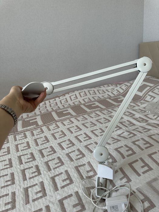 Продам лампу лед