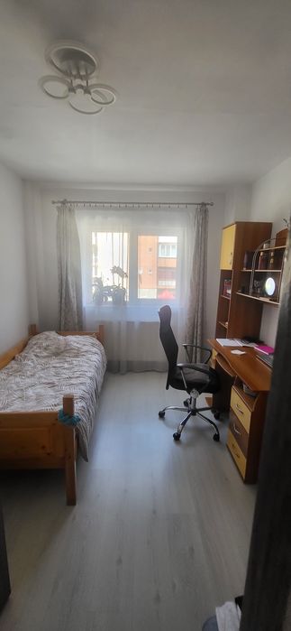 Vand apartament 4 camere in Aiud,zona Dallas,etaj 1