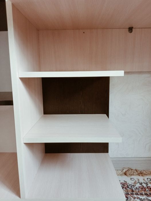 Стол для учебы |