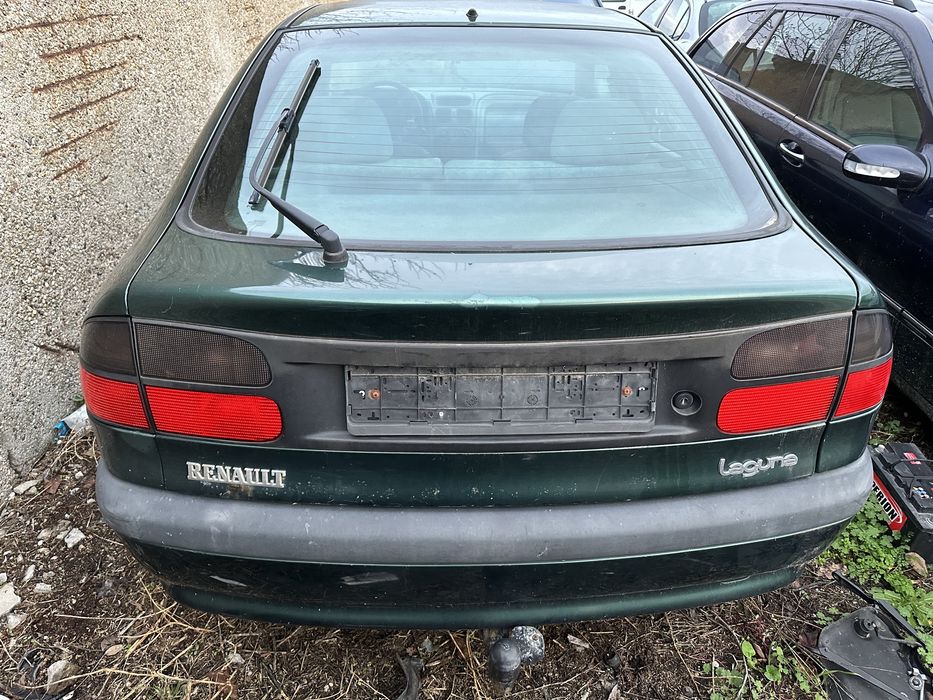 Рено Лагуна 2.2 на части