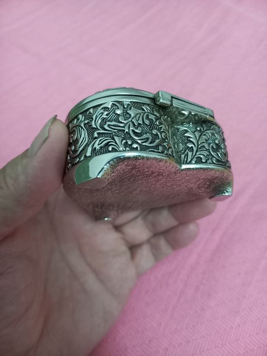 Шкатулка мельхиоровая