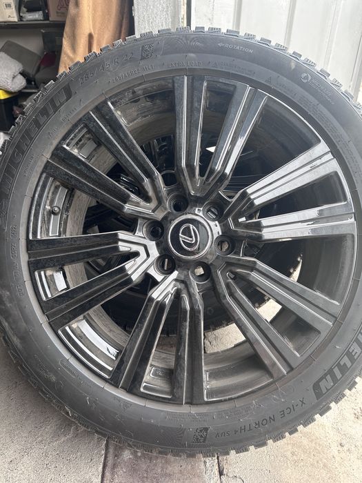 Шины диски лексус ЛХ 600