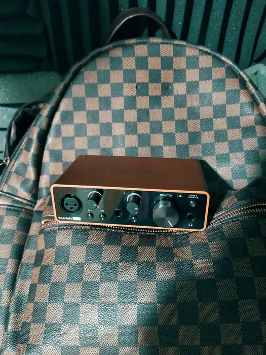 Focusrite Scarlett Solo 3 Gen — как новая, идеальный звук!