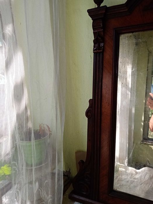 Oglindă veche din perioada austro-ungară