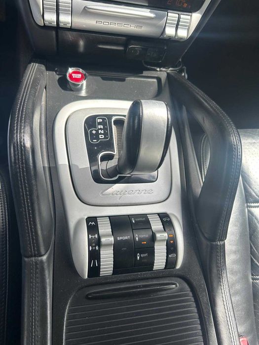 Vănd Porsche Cayenne S