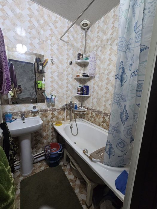 2 хонали 3 каватда жойлашган квартира сотилади. 4 каватли панельный до