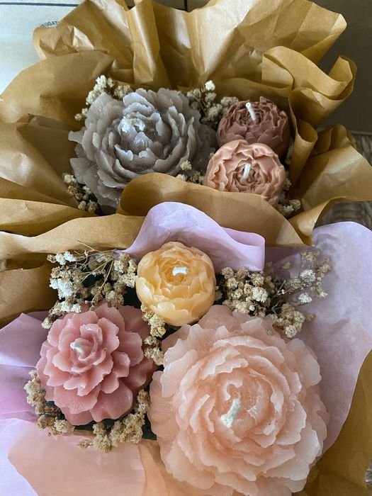 Букет от соеви свещи