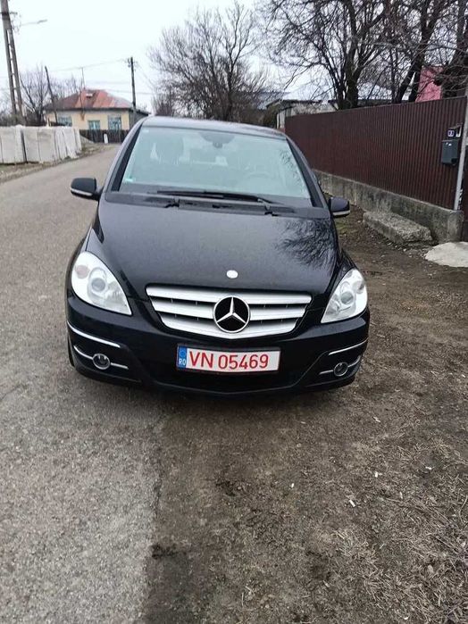 Mercedes B200 - 175.000 km. Rar + Carte făcute în data de 03.03.2026!