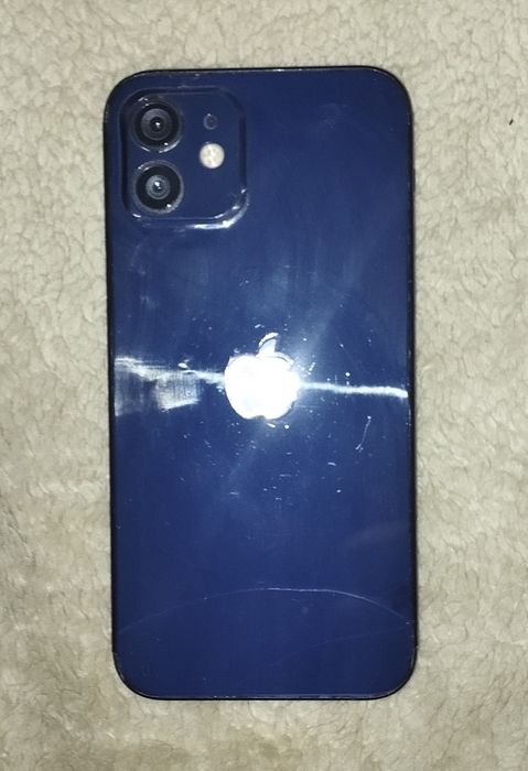 Iphone 12 64 gb.