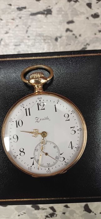 Златен Часовник Зенит 14.к