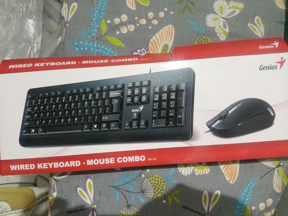 Tastatura cu mouse NOI