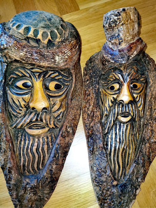 Маска във формата на бик с истински рога и дърво масив българска