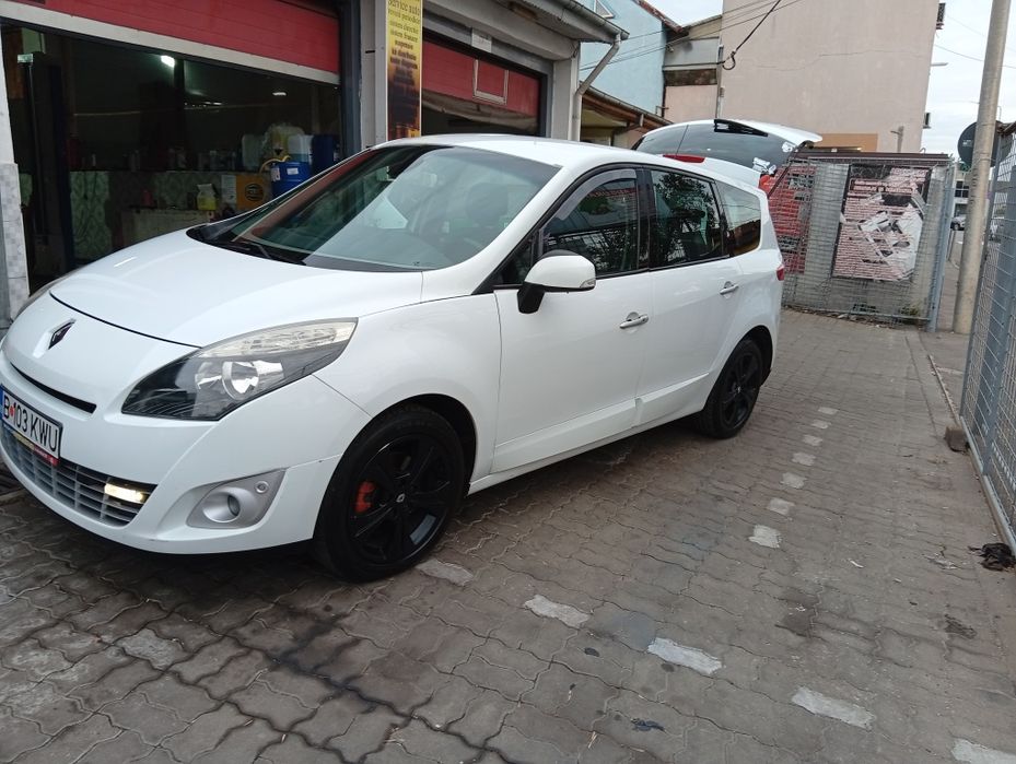 RENAULT Grand Scenic 2011 — imagine 5