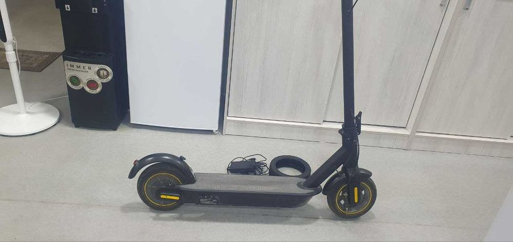 Elektrosamokat sotiladi.