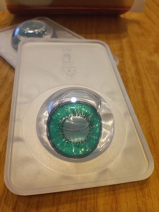 Цветные    линзы