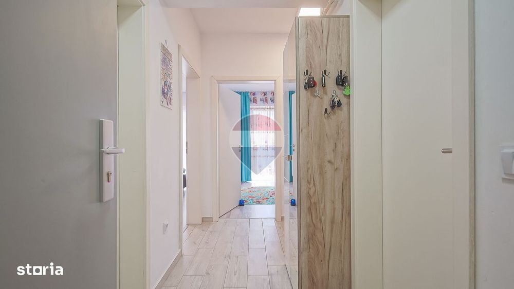 Apartament 3 camere Maurer Tractorul Balcon generos, Parcare și Boxă