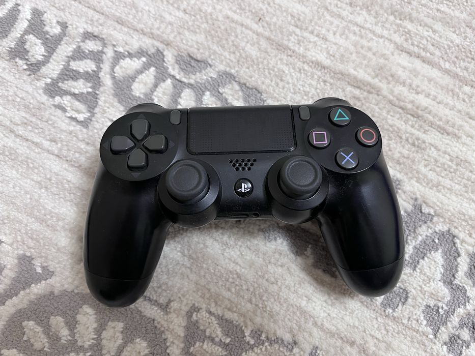 Sony PlayStation 4