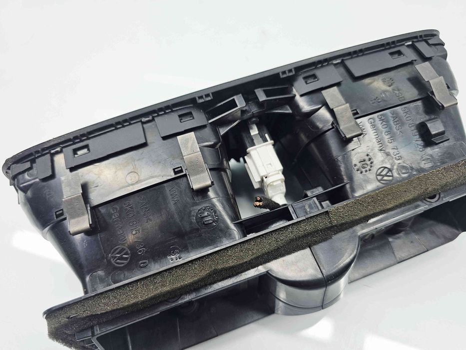 Grila aerisire centrala Volkswagen Golf 6 (5K1) [Fabr 2009-2013] 5K08