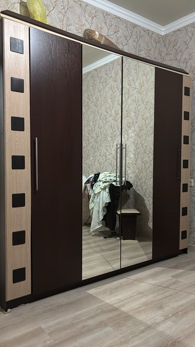 Продаю большой шкаф
