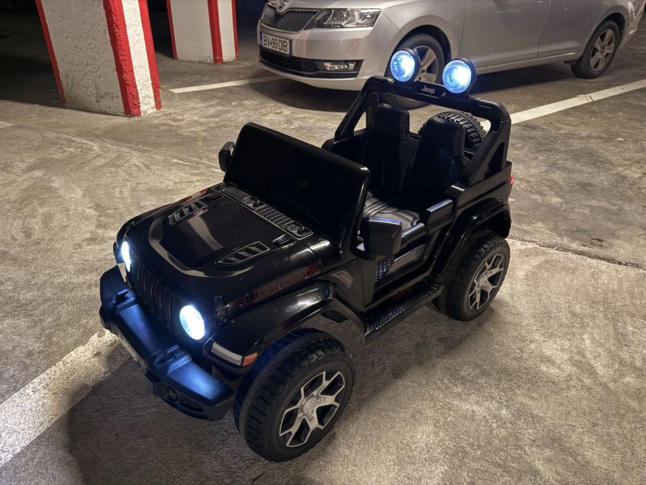 Masinuta electrica 4x4