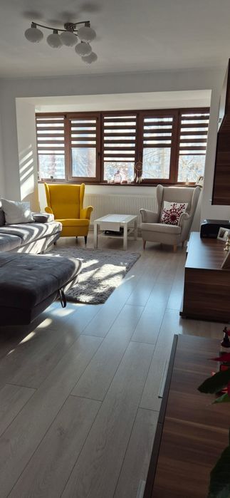 Persoana fizica, vând apartament cu doua camere decomandat, Constanța ICIL — fotografia 1