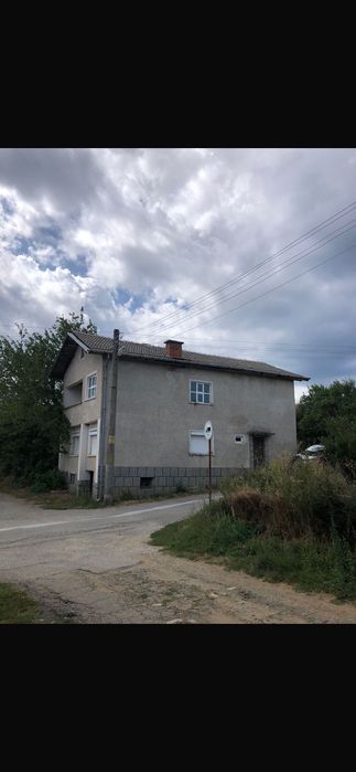 Продава къща село Обидим