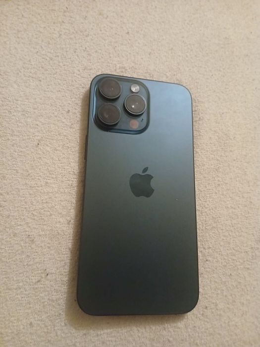 iPhone 15 pro max 100% baterie