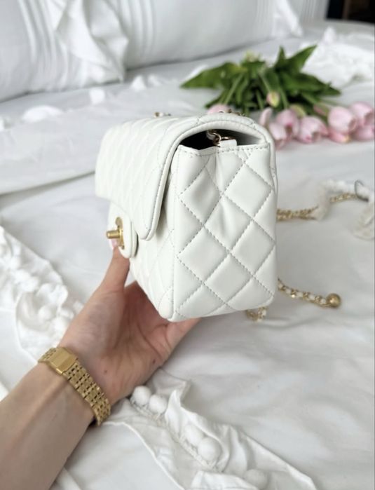 Geanta Chanel Pearl Crush 20 cm-pe stoc