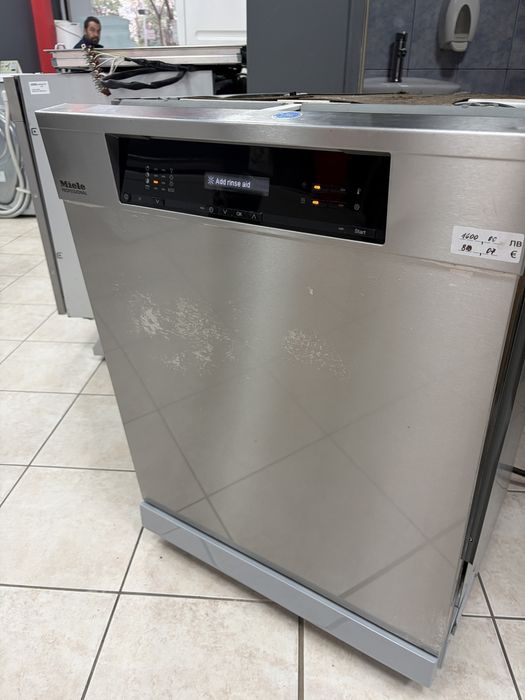 Miele PG 8130 U/i Professional съдомиялна машина 13 комплекта/гаранция