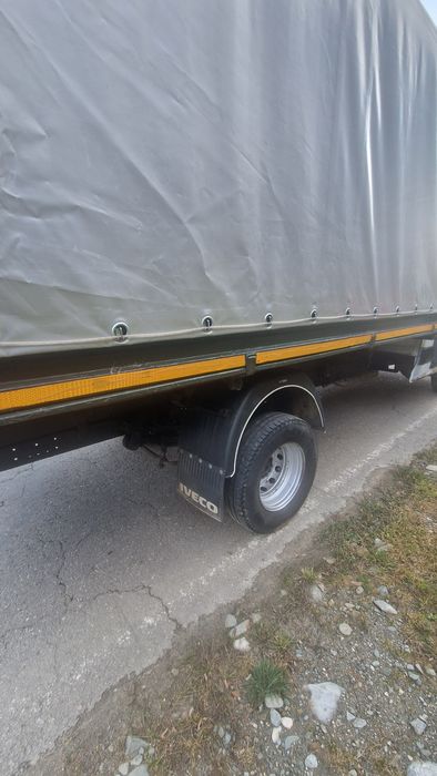 Vand iveco  basculabil din fabrică detarat la 3.5t