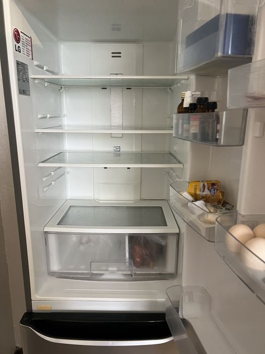 LG холодильник
