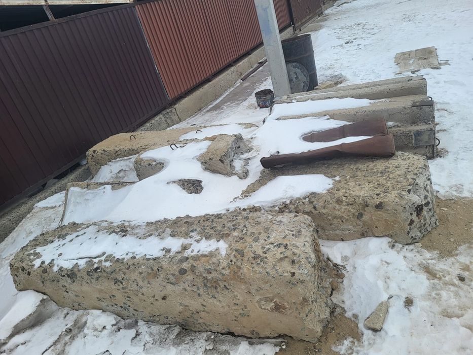 Отдам бетонные блоки (самовывоз)