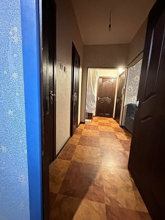 Дом сотилади 1 этаж