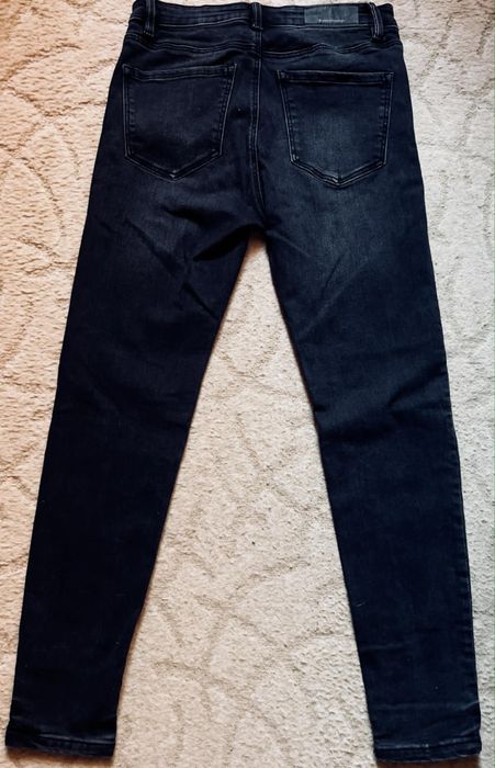 Дънки ZARA и Stradivarius