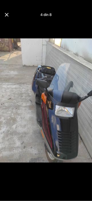 Vand scuter de 150cc