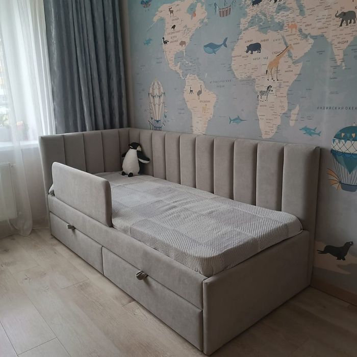 Мягкая угловая подростковая кровать